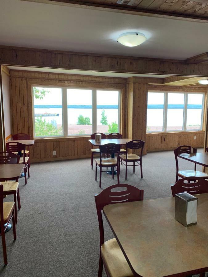 Exploits Inn And Suites Botwood Eksteriør bilde